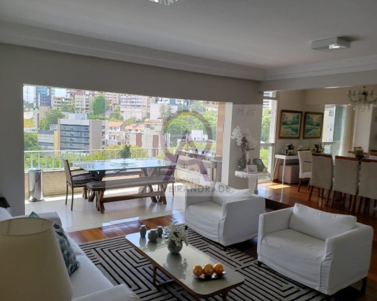 Imóvel com 5 Quartos à Venda,  em Ondina - Salvador