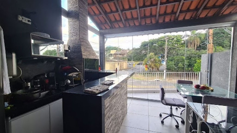 Casa com 2 Quartos à Venda, 121 m² em Centro - Atibaia