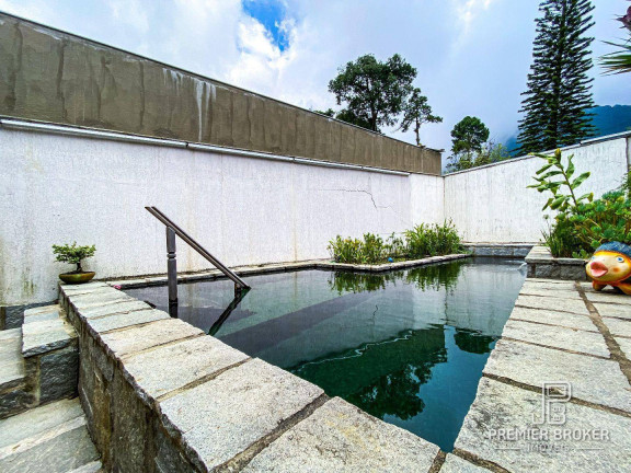 Imagem Casa com 3 Quartos à Venda, 150 m² em Comary - Teresópolis