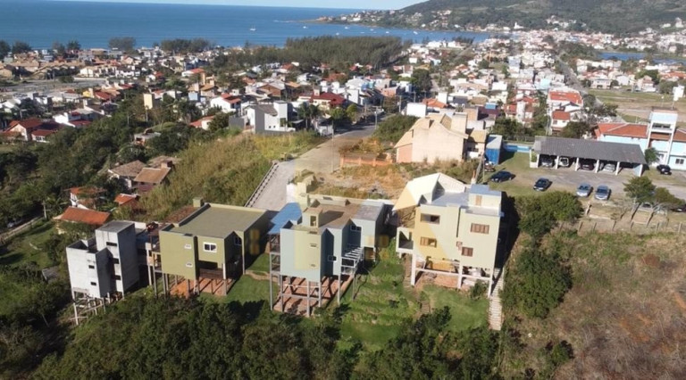 Imagem Imóvel com 3 Quartos à Venda, 267 m² em Ferraz - Garopaba