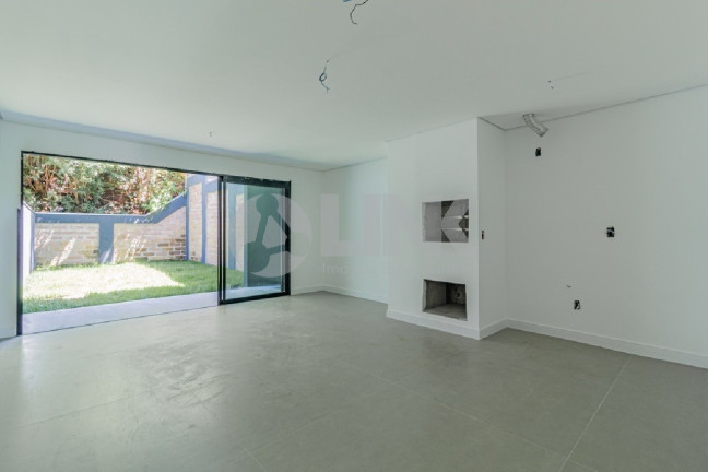 Imagem Casa com 3 Quartos à Venda, 210 m² em Chácara Das Pedras - Porto Alegre Imagem Casa com 3 Quartos à Venda, 210 m² em Chácara Das Pedras - Porto Alegre