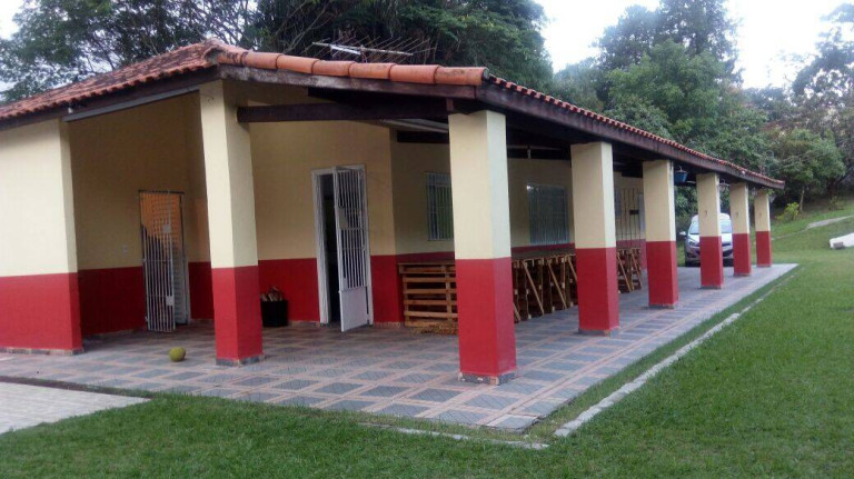 Imagem Chácara com 4 Quartos à Venda, 4.300 m² em Guararema