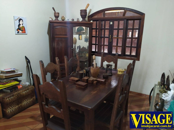 Casa com 2 Quartos à Venda,  em Pq. Santo Antonio - Jacareí