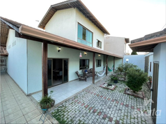 Casa com 3 Quartos à Venda, 271 m² em Colina De Laranjeiras - Serra