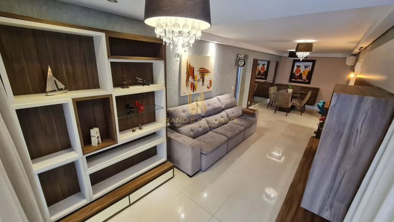 Imagem Apartamento com 3 Quartos à Venda, 123 m² em Centro - Balneário Camboriú Imagem Apartamento com 3 Quartos à Venda, 123 m² em Centro - Balneário Camboriú