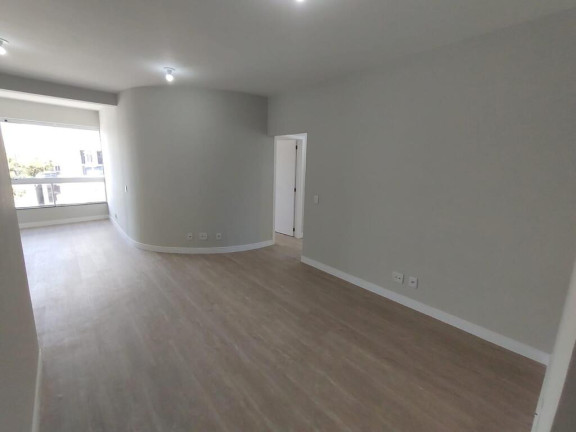 Imagem Imóvel com 3 Quartos à Venda,  em Municípios - Balneário Camboriú