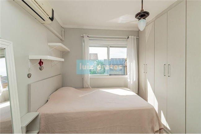 Imagem Casa com 3 Quartos à Venda, 190 m² em Protásio Alves - Porto Alegre