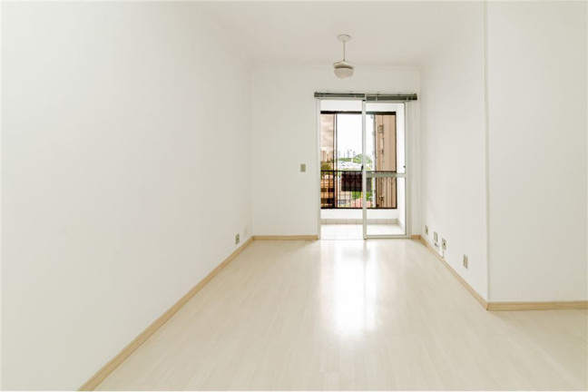 Imagem Imóvel com 2 Quartos à Venda, em Jardim Planalto - Porto Alegre Imagem Imóvel com 2 Quartos à Venda, em Jardim Planalto - Porto Alegre