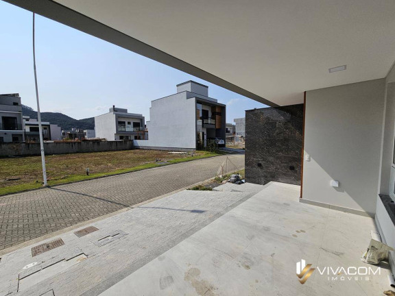 Imagem Casa com 3 Quartos à Venda, 167 m² em Deltaville - Biguaçu Imagem Casa com 3 Quartos à Venda, 167 m² em Deltaville - Biguaçu