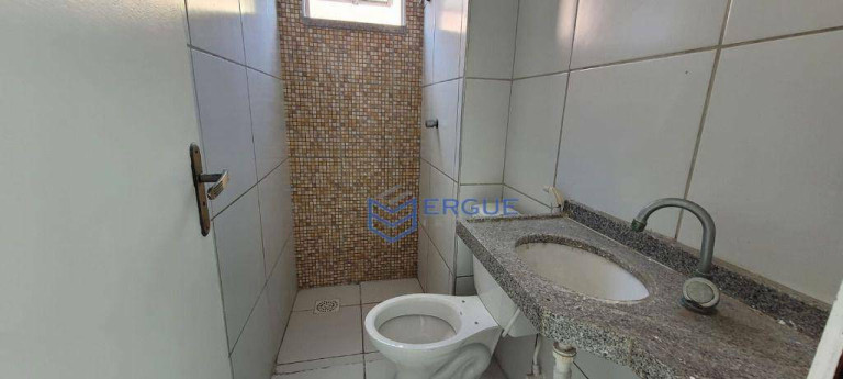 Imagem Apartamento com 2 Quartos à Venda, 46 m² em Araturi - Caucaia