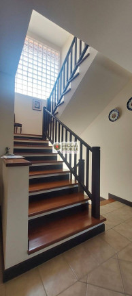 Imagem Casa com 5 Quartos à Venda, 450 m² em Lagoa Da Conceição - Florianópolis Imagem Casa com 5 Quartos à Venda, 450 m² em Lagoa Da Conceição - Florianópolis
