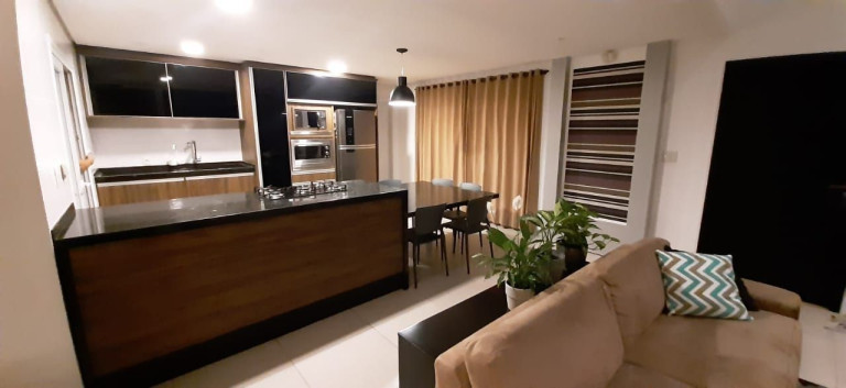 Imagem Imóvel com 2 Quartos à Venda, 130 m² em Centro - Garopaba Imagem Imóvel com 2 Quartos à Venda, 130 m² em Centro - Garopaba