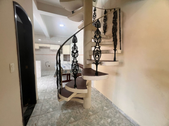 Imagem Casa com 3 Quartos à Venda, 300 m² em Flórida - Praia Grande Imagem Casa com 3 Quartos à Venda, 300 m² em Flórida - Praia Grande