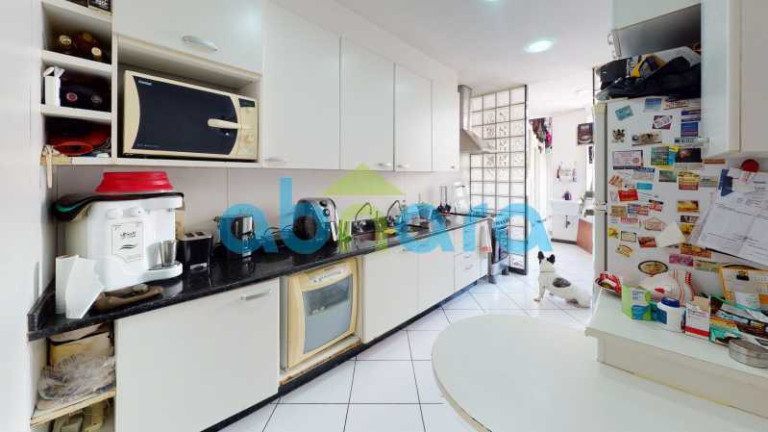 Imagem Apartamento com 3 Quartos à Venda, 180 m² em Copacabana - Rio De Janeiro Imagem Apartamento com 3 Quartos à Venda, 180 m² em Copacabana - Rio De Janeiro