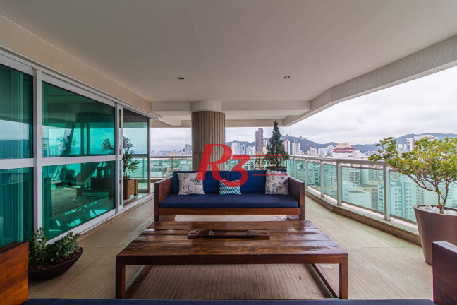 Apartamento com 4 Quartos à Venda ou Locação, 360 m² em Gonzaga - Santos