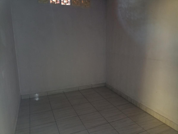 Imagem Casa com 9 Quartos à Venda, 225 m² em Campo Grande - Rio De Janeiro Imagem Casa com 9 Quartos à Venda, 225 m² em Campo Grande - Rio De Janeiro