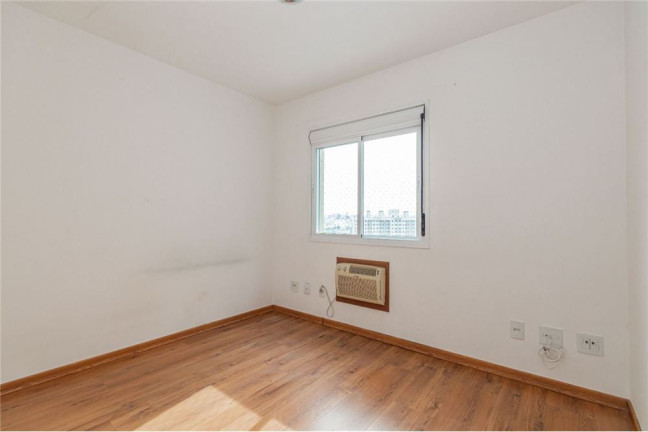 Imagem Apartamento com 3 Quartos à Venda, 90 m² em Azenha - Porto Alegre