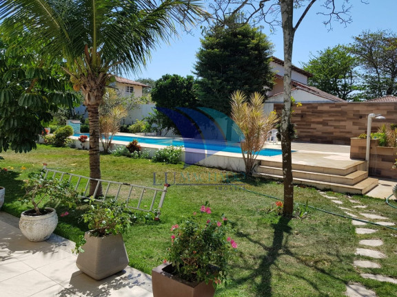 Imagem Casa com 6 Quartos à Venda, 736 m² em Palmeiras - Cabo Frio