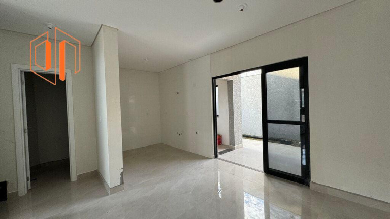 Imagem Sobrado com 3 Quartos à Venda, 112 m² em Pinheirinho - Curitiba
