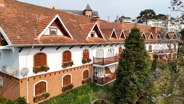 Imagem Imóvel com 3 Quartos à Venda, 132 m² em Região De Capivari - Campos Do Jordão Imagem Imóvel com 3 Quartos à Venda, 132 m² em Região De Capivari - Campos Do Jordão