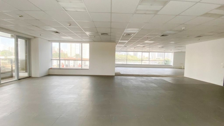 Imagem Sala Comercial à Venda ou Locação, 380 m² em Jardim Das Acácias - São Paulo Imagem Sala Comercial à Venda ou Locação, 380 m² em Jardim Das Acácias - São Paulo