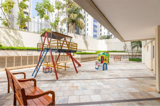 Imóvel com 2 Quartos à Venda,  em Vila Nova Conceição - São Paulo