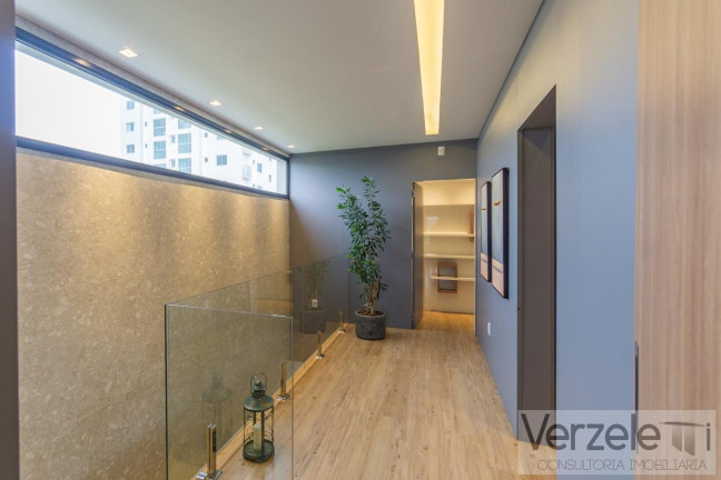 Imagem Casa com 4 Quartos à Venda, 390 m² em Centro - Camboriú Imagem Casa com 4 Quartos à Venda, 390 m² em Centro - Camboriú
