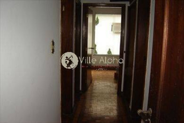 Imagem Casa com 8 Quartos à Venda, 290 m² em Gonzaga - Santos Imagem Casa com 8 Quartos à Venda, 290 m² em Gonzaga - Santos