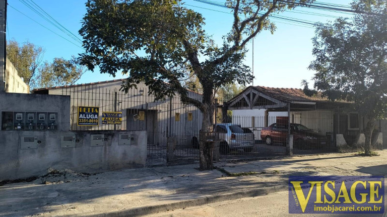 Casa com 2 Quartos para Alugar,  em Pq. Santo Antonio - Jacareí