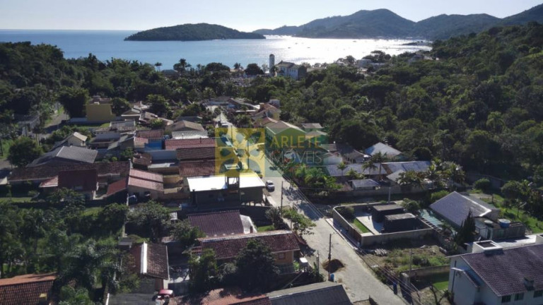 Imagem Imóvel com 11 Quartos à Venda, 410 m² em Centro - Porto Belo Imagem Imóvel com 11 Quartos à Venda, 410 m² em Centro - Porto Belo