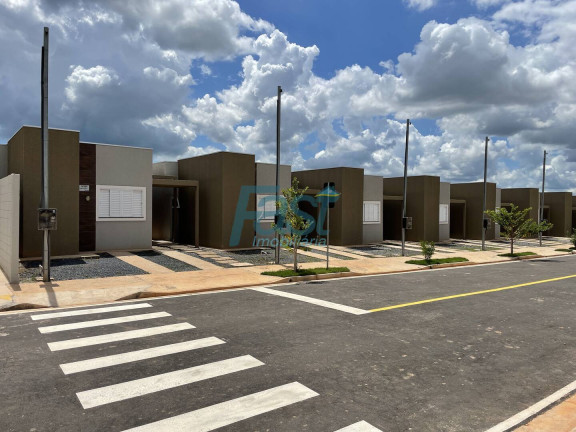 Casa de Condomínio com 2 Quartos à Venda, 126 m² em Pedra 90 - Cuiabá
