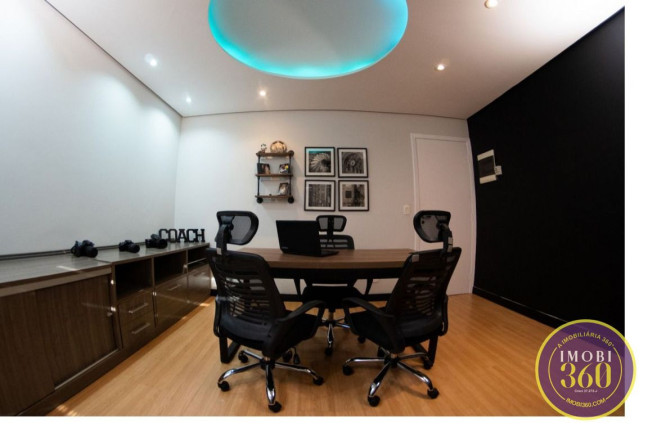 Sobrado com 4 Quartos à Venda, 350 m² em água Rasa - São Paulo