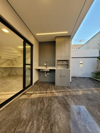 Imagem Casa com 4 Quartos à Venda, 157 m² em Villas Do Jaguari - Santana De Parnaíba Imagem Casa com 4 Quartos à Venda, 157 m² em Villas Do Jaguari - Santana De Parnaíba