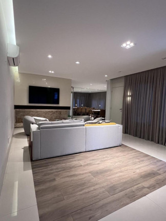 Imagem Casa com 3 Quartos à Venda, 250 m² Imagem Casa com 3 Quartos à Venda, 250 m²