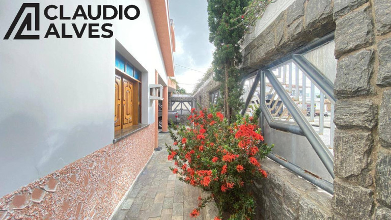 Imagem Casa com 4 Quartos à Venda, 392 m² em Jardim Cruzeiro - Feira De Santana Imagem Casa com 4 Quartos à Venda, 392 m² em Jardim Cruzeiro - Feira De Santana