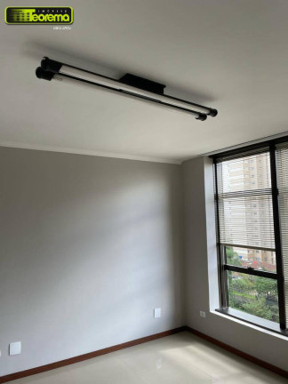 Imagem Imóvel Comercial para Alugar, 30 m² em Champagnat - Curitiba
