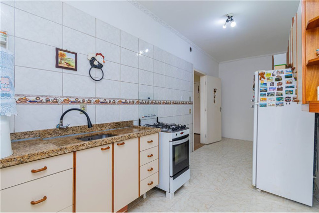Imagem Imóvel com 2 Quartos à Venda,  em Menino Deus - Porto Alegre