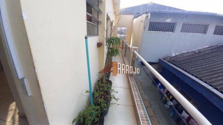 Imagem Sobrado com 6 Quartos à Venda, 266 m² em Vila Sampaio - São Paulo