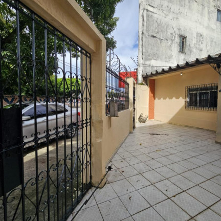 Imagem Casa com 2 Quartos para Alugar, 75 m² em Sacramenta - Belém