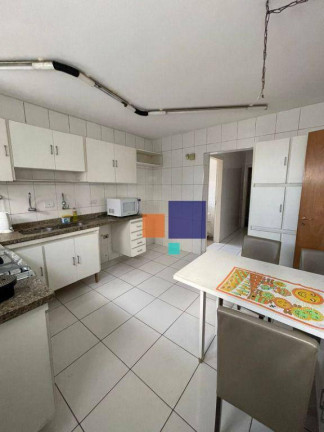 Imagem Apartamento com 4 Quartos à Venda, 178 m² em Campo Belo - São Paulo