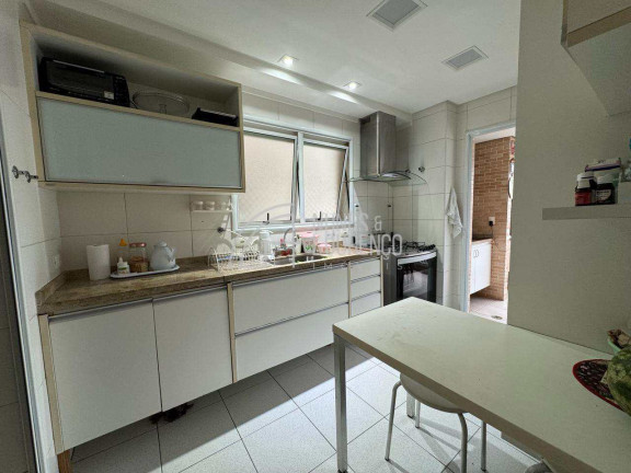 Imagem Apartamento com 3 Quartos à Venda, 131 m² em Gonzaga - Santos Imagem Apartamento com 3 Quartos à Venda, 131 m² em Gonzaga - Santos