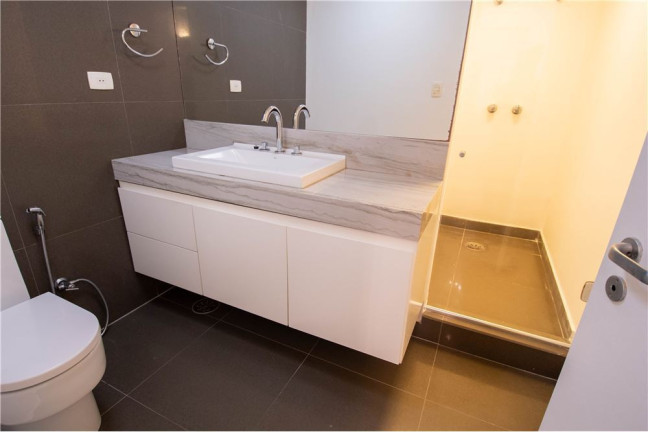 Imagem Apartamento com 2 Quartos à Venda, 156 m² em Cerqueira César - São Paulo