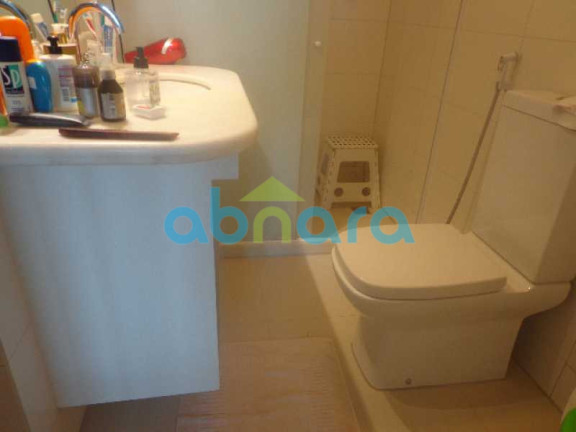 Imagem Apartamento com 1 Quarto à Venda, 50 m² em Copacabana - Rio De Janeiro Imagem Apartamento com 1 Quarto à Venda, 50 m² em Copacabana - Rio De Janeiro