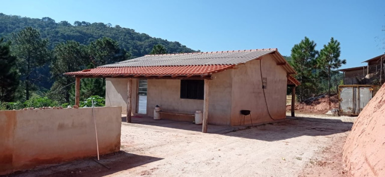 Imagem Chácara com 2 Quartos à Venda, 56 m² em Centro - Santa Branca Imagem Chácara com 2 Quartos à Venda, 56 m² em Centro - Santa Branca