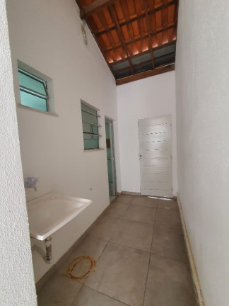 Imagem Casa com 3 Quartos para Alugar, 200 m² em Sim - Feira De Santana