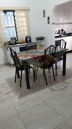 Imagem Casa com 3 Quartos à Venda, 134 m² em Pacaembu - Londrina