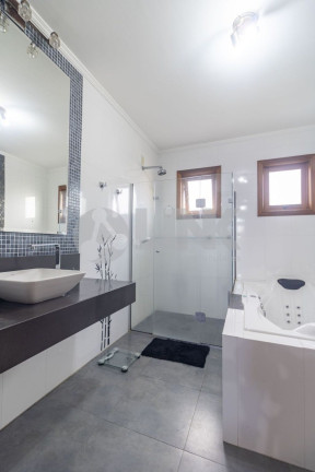 Imagem Imóvel com 2 Quartos à Venda, 130 m² em Jardim Itu - Porto Alegre