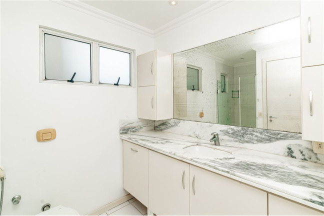 Imagem Imóvel com 2 Quartos à Venda, em Petrópolis - Porto Alegre Imagem Imóvel com 2 Quartos à Venda, em Petrópolis - Porto Alegre