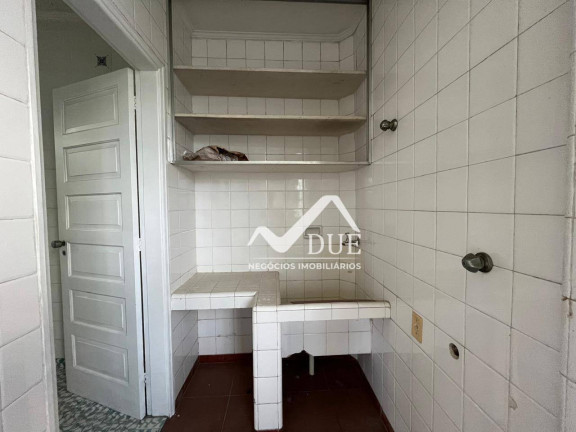 Imagem Apartamento com 3 Quartos à Venda, 130 m² em Boqueirão - Santos