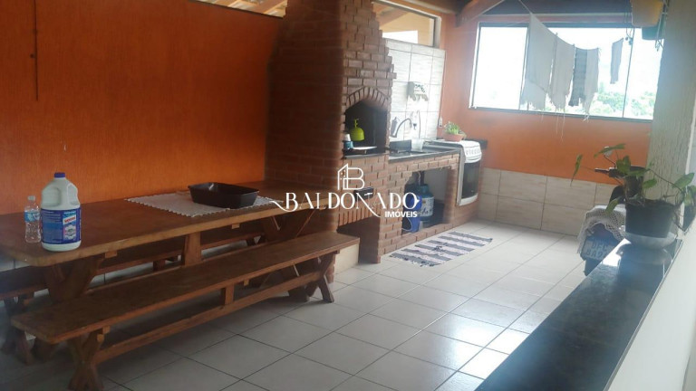 Imagem Casa com 3 Quartos à Venda, 150 m² em Centro - Extrema Imagem Casa com 3 Quartos à Venda, 150 m² em Centro - Extrema